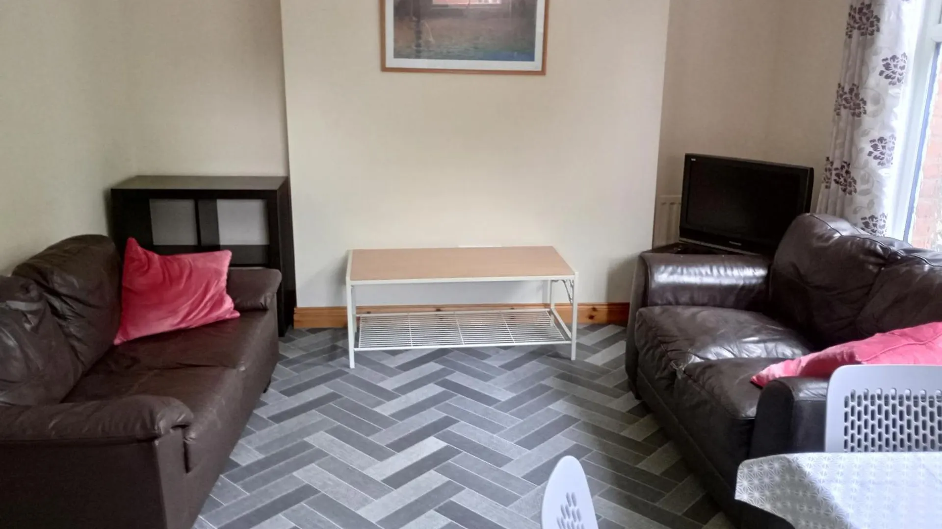 Lägenhet Room In Stranmillis Belfast
